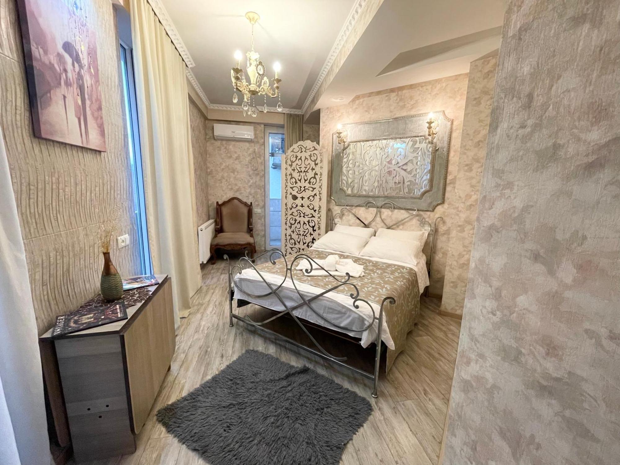 Central Apartment Тбилиси Екстериор снимка