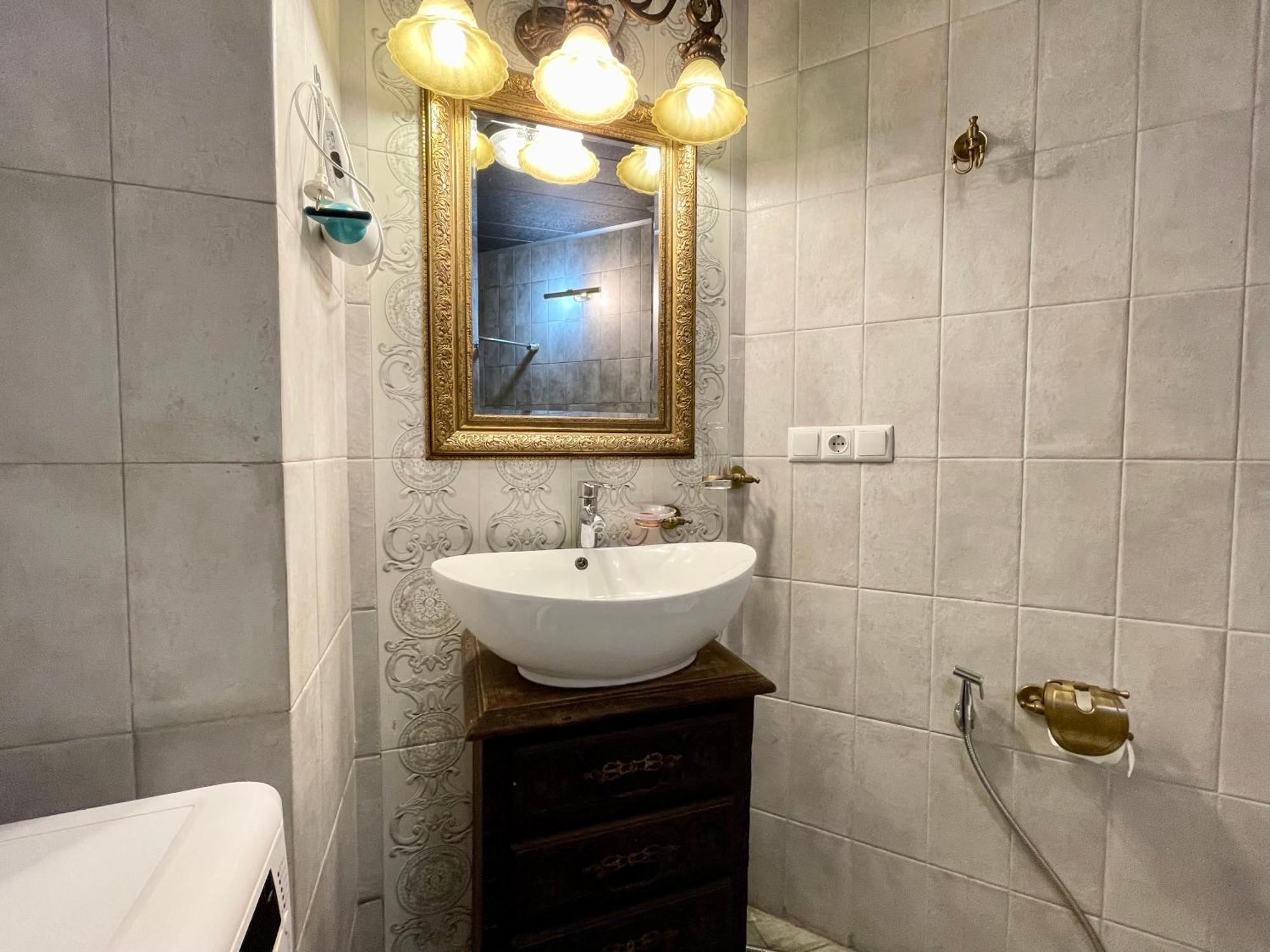 Central Apartment Тбилиси Екстериор снимка