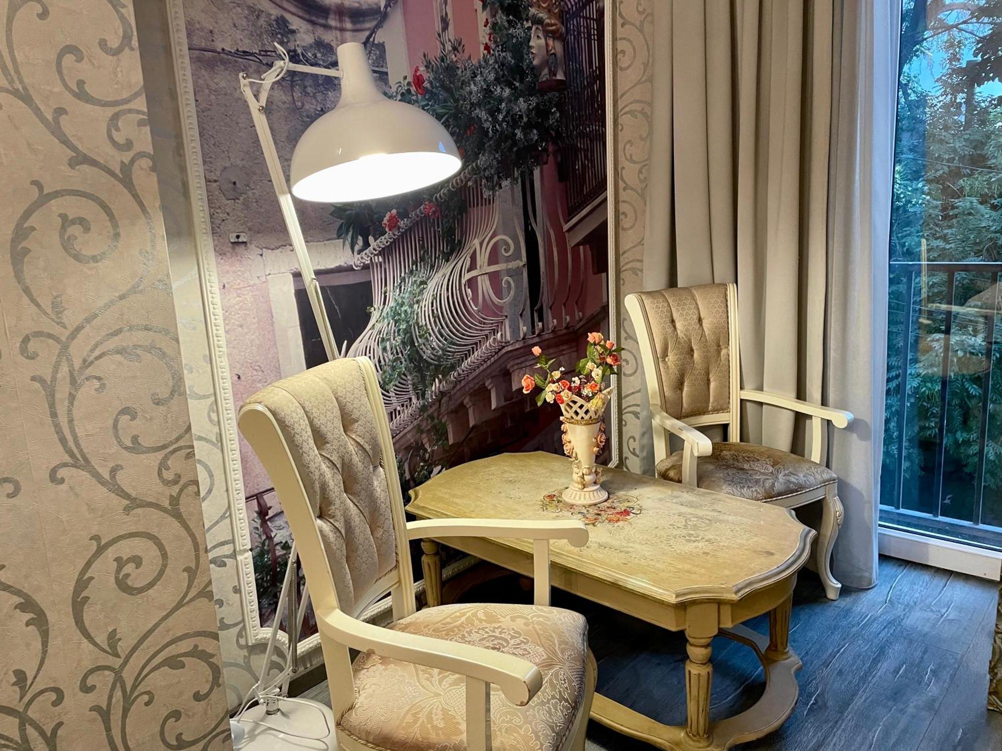 Central Apartment Тбилиси Екстериор снимка